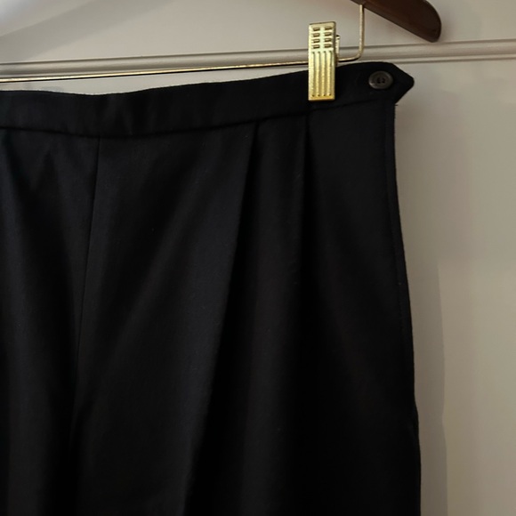 Ralph Lauren,Navy Blue,Size 14,Wool trousers,pleated front,side fastener. - Picture 6 of 6